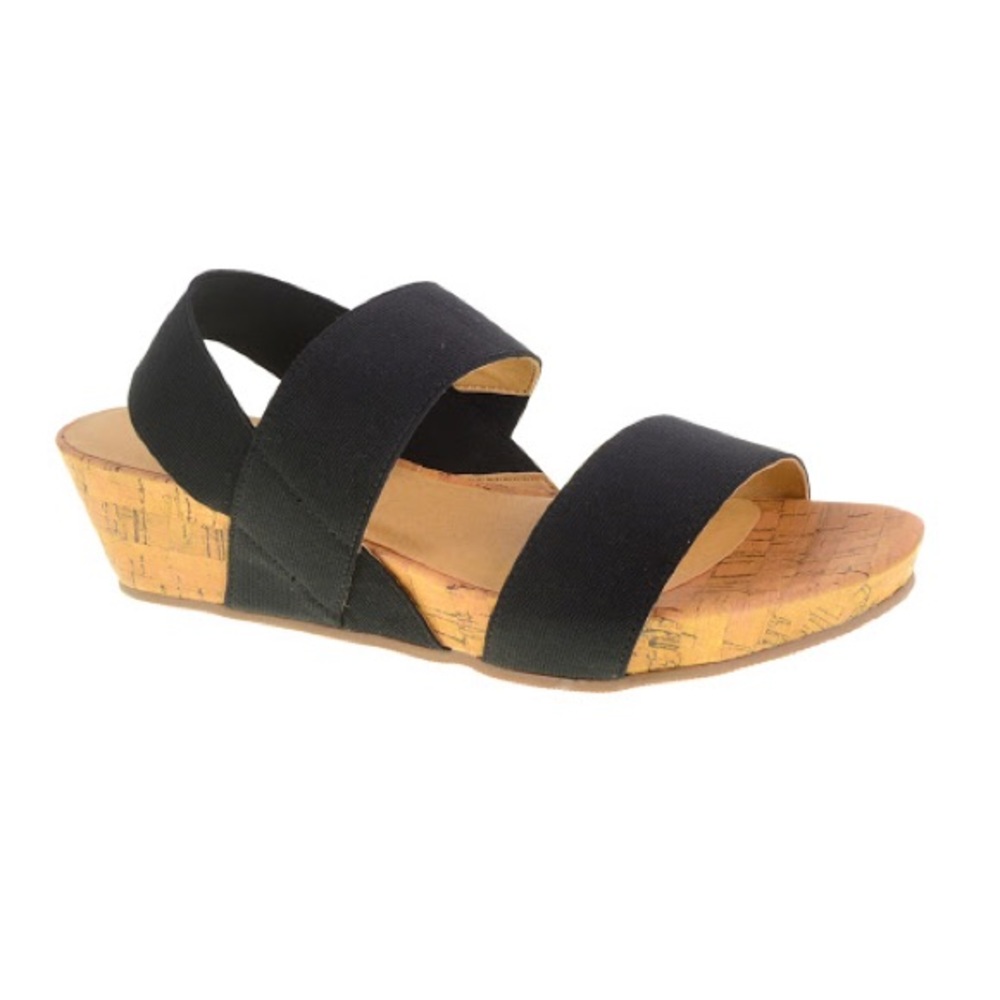 NWT Chinese Laundry Nadia Wedge Sandal